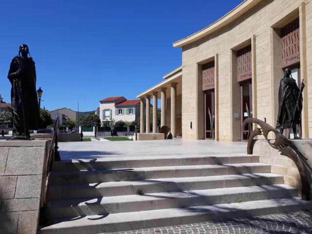 Le Galli En Plein Coeur De Sanary Kültér fotó